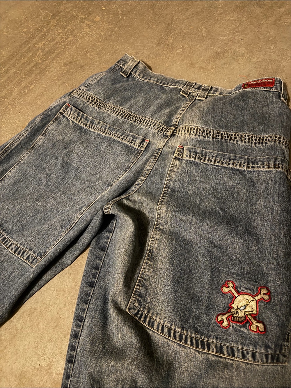 Jnco Crossbone variant